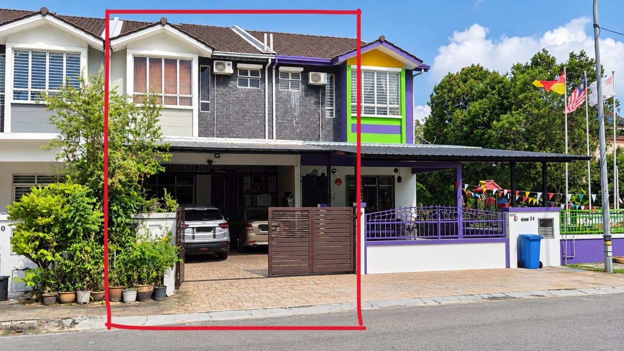 Double Storey House located in Jln Kristal, Seksyen 7, Shah Alam