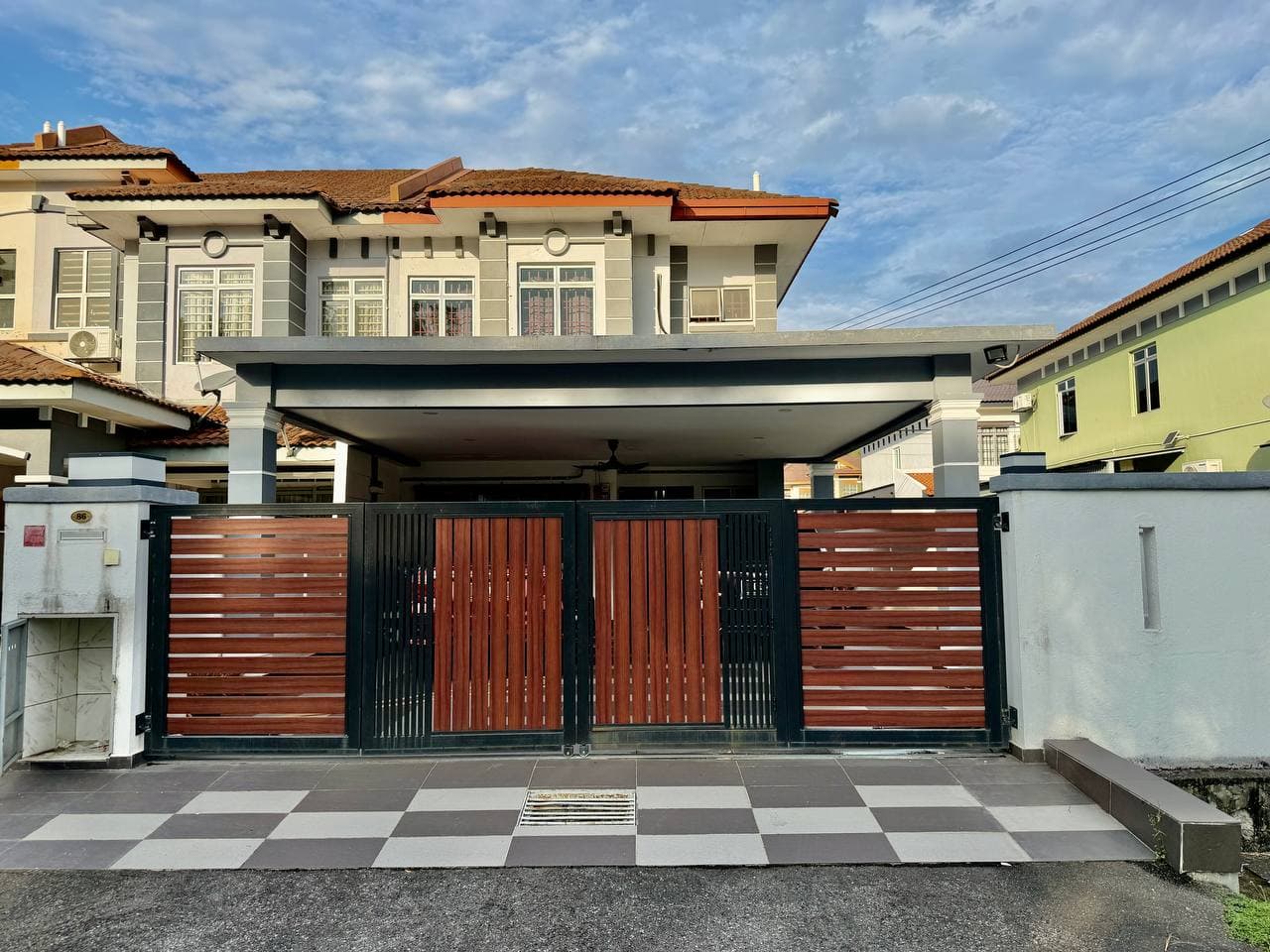 End-Lot 2-Storey Terrace Bandar Bukit Puchong 2 - Image 1