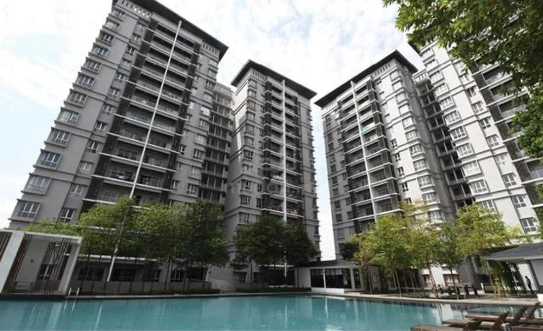 Freehold End Unit Condominium Anyaman Residence, Bandar Tasik Selatan Cheras - Image 1