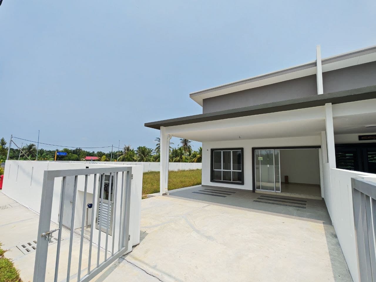 Single Storey Terrace Corner Lot Taman Bayan Nuri Assam Jawa, Kuala Selangor - Image 1