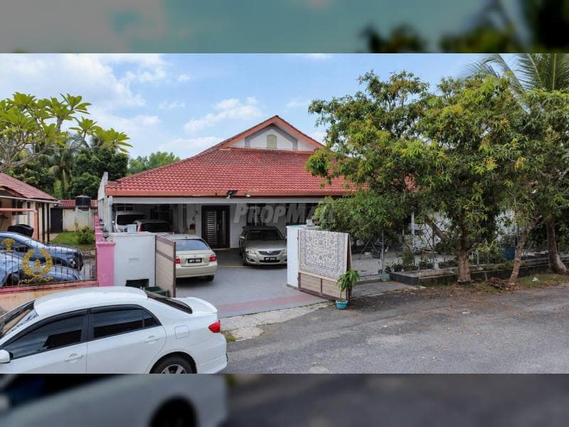 Single Storey Bungalow Desa Pinggiran Putra, Kajang Near Putrajaya