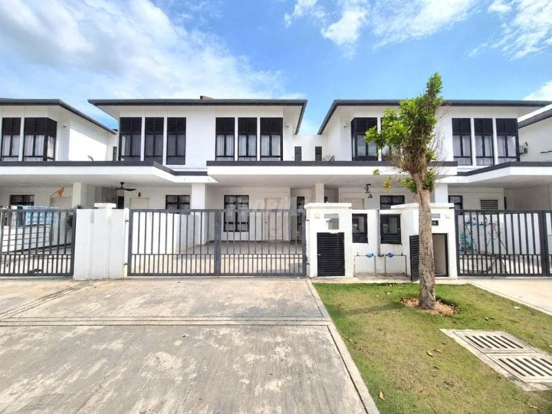 Near Surau Visitor Parking 2 Storey Terrace House Eco Grandeur Graham Garden