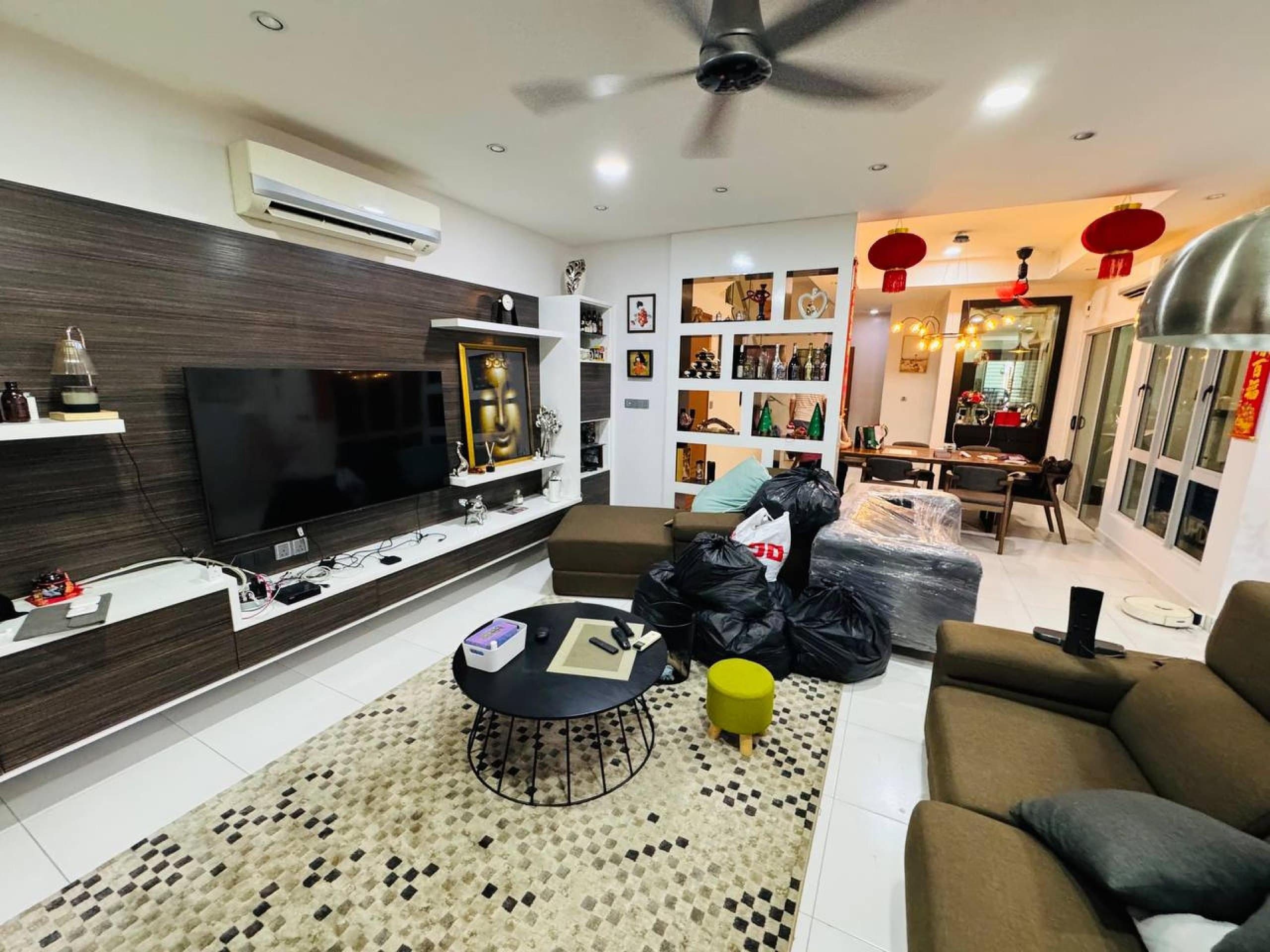 Selling Fully Furnished, Type Serissa Terrace Denai Alam Fully Renovated Good - Image 1