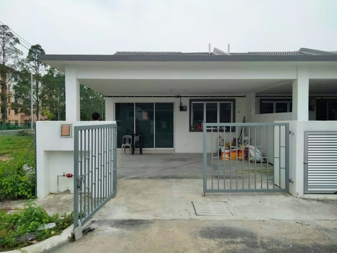 Corner Lot Single Storey Taman Nusa Seri Cengal 3, Mantin