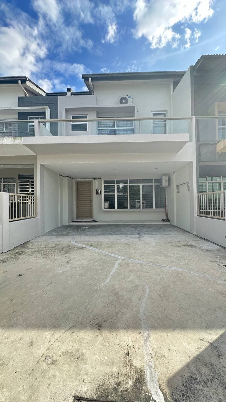 Double Storey Terrace Camelia Residence - Image 1