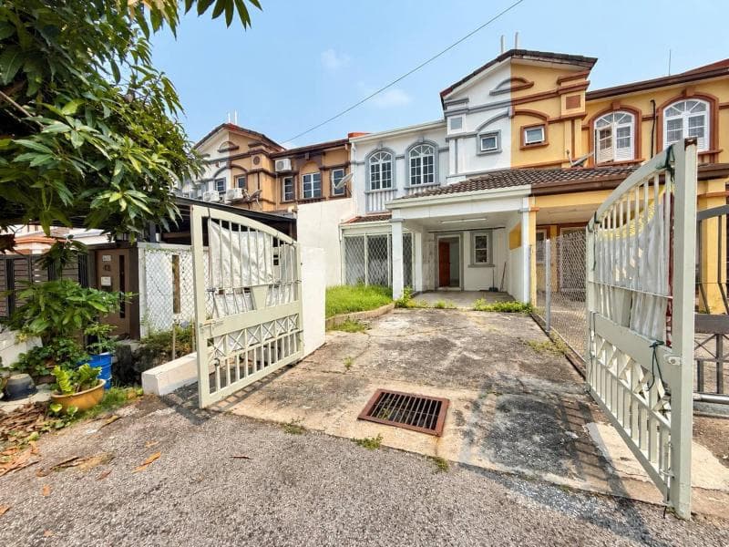 Double Storey USJ 14 Subang Jaya Near LRT Taipan Station - Image 1