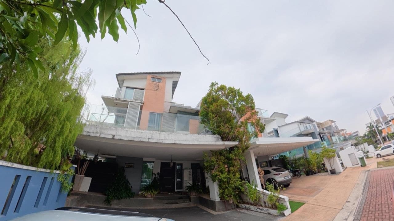 3 Storey Fully Renovated Semi D Bangi Lake Hills Villas Bandar Baru Bangi