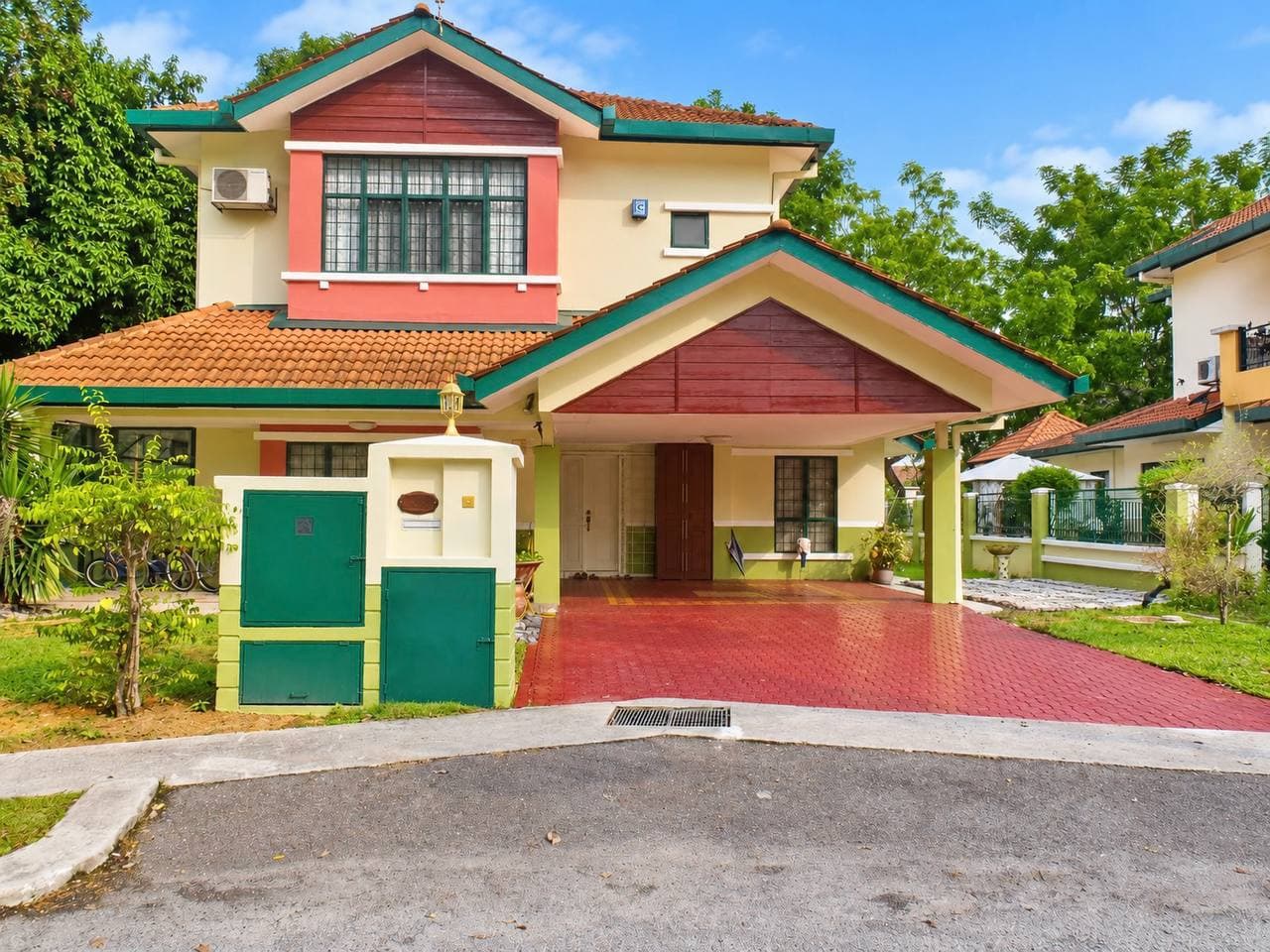 Corner Lot 2 Storey Bungalow Sri Damai, Bukit Rimau