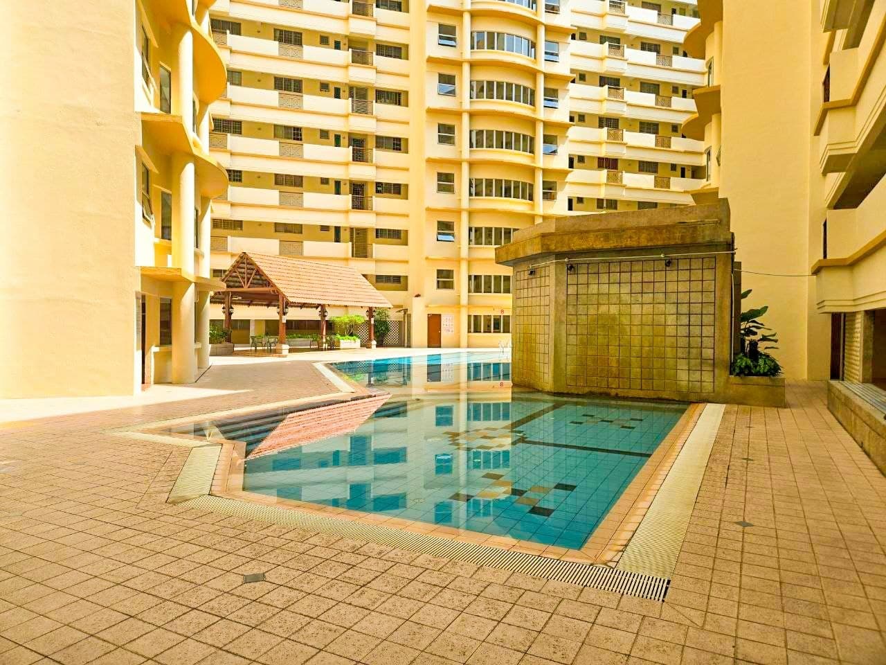 Condominium Menara Jaya, Section 14, Petaling Jaya - Image 1