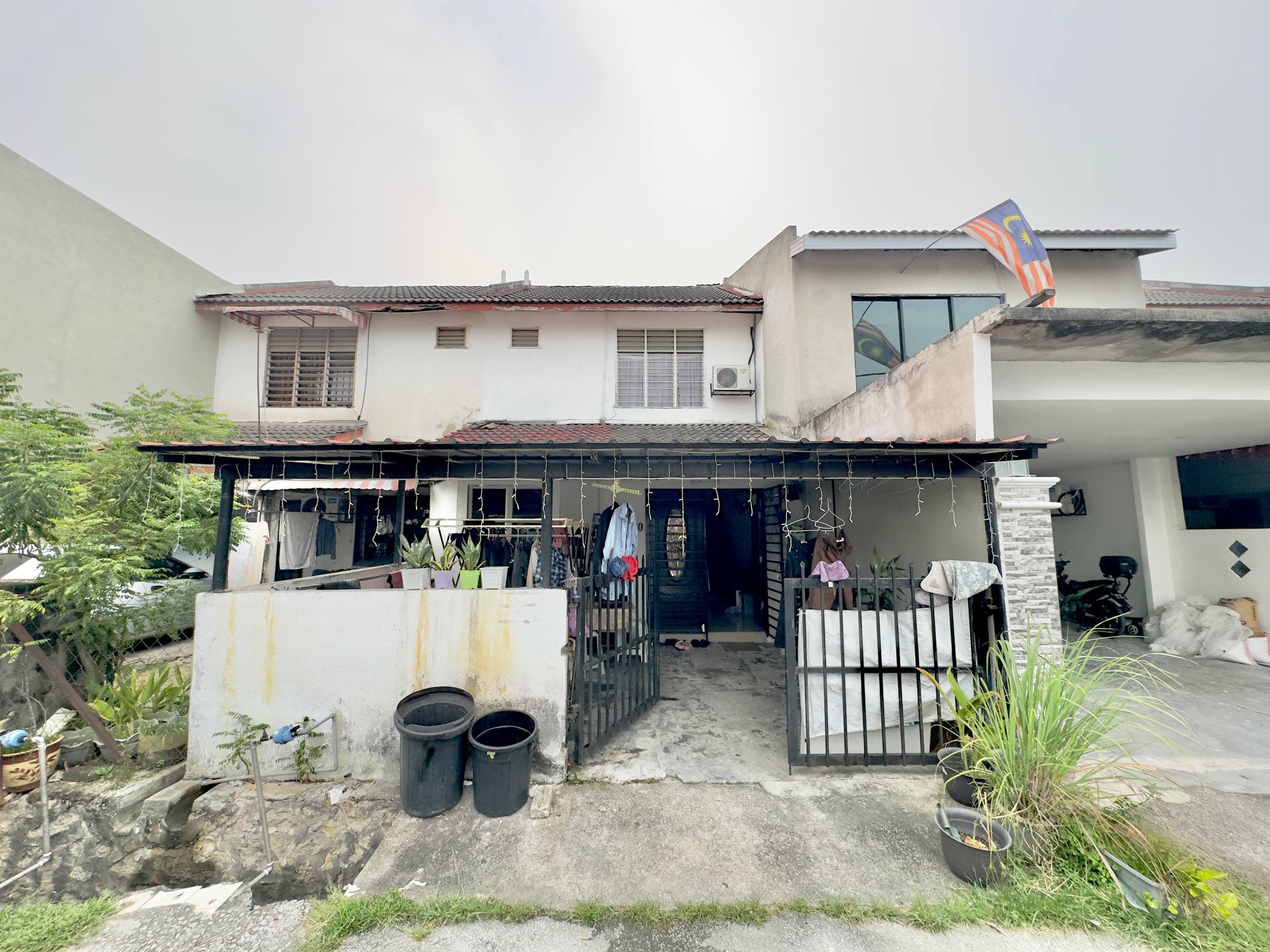 Double Storey Terrace Intermediate, Taman Impian Ehsan, Balakong - Image 1