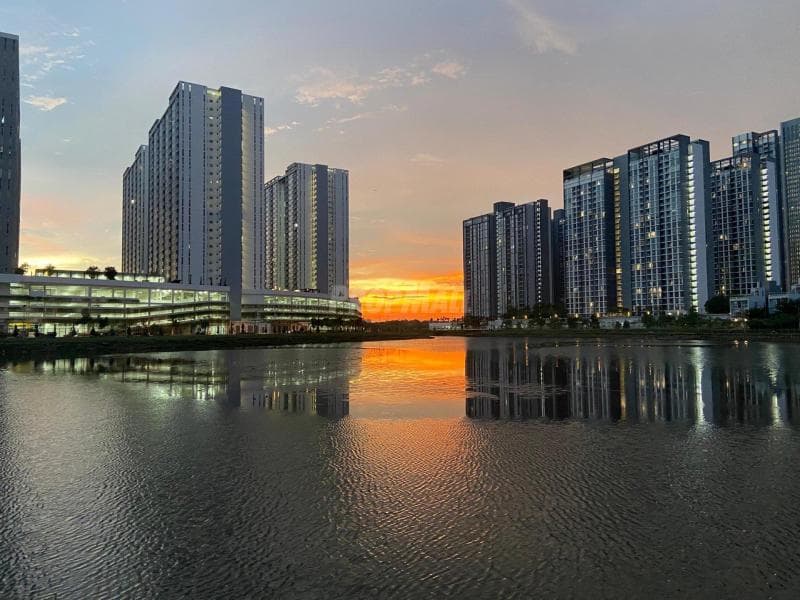 Renovated Corner Unit Lakefront Homes Pr1ma Cyberjaya
