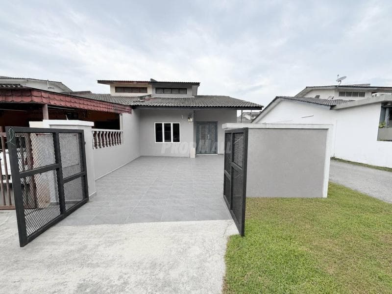 Endlot Single Storey Terrace Taman Menara Maju, Klang