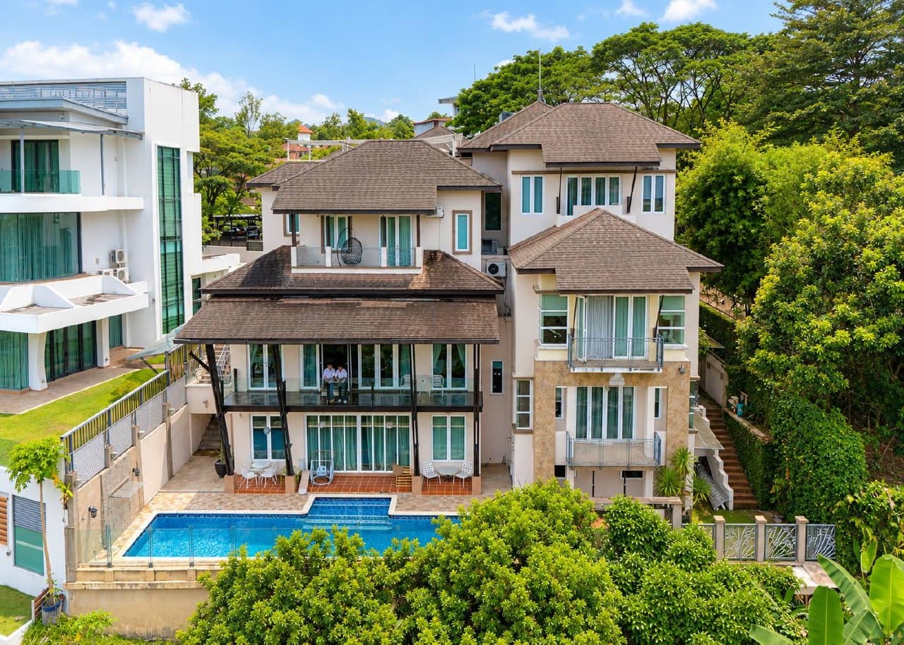 3 Storey Bungalow House Impian Golf Country Resort Saujana Impian, Kajang