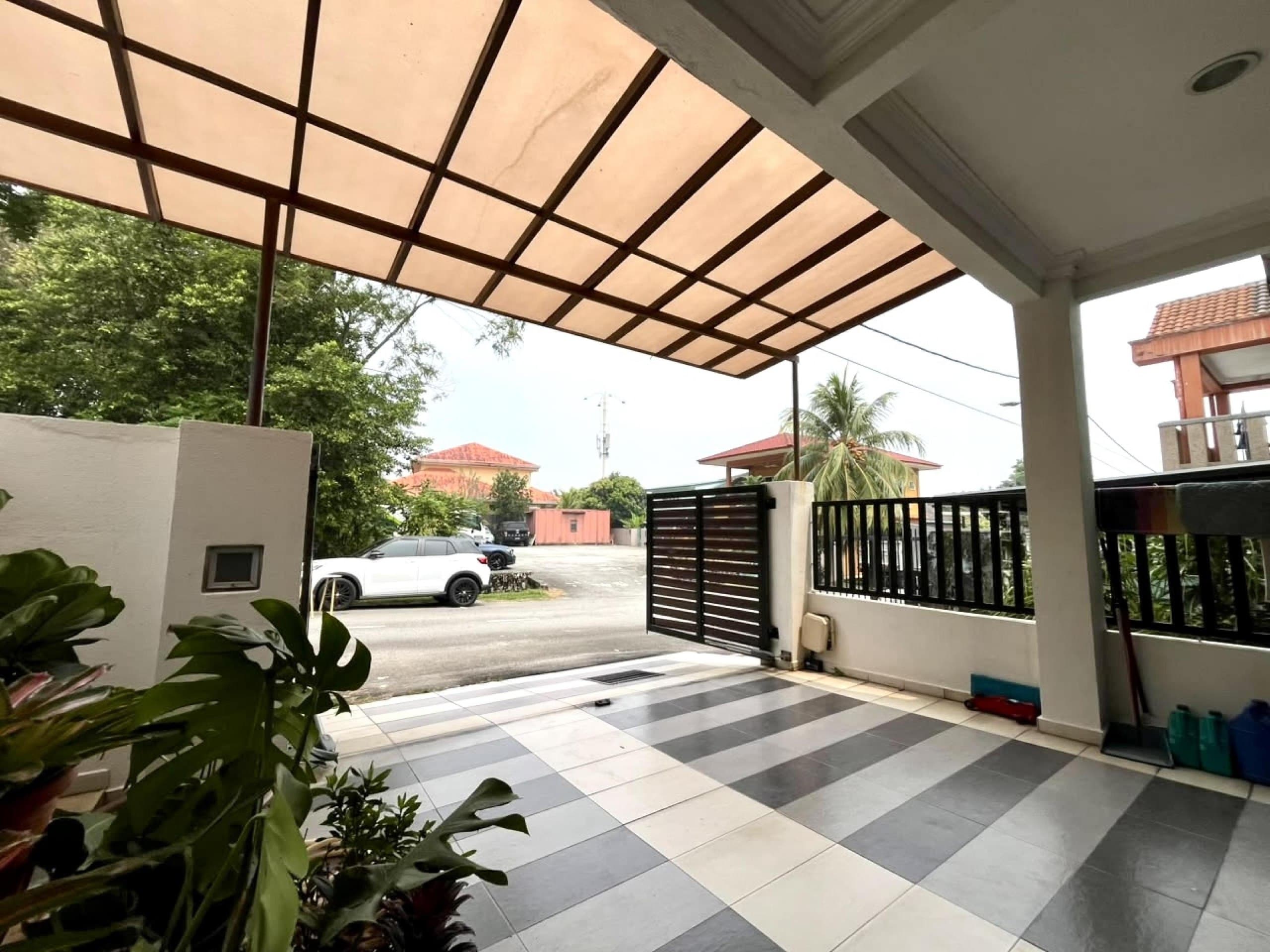 Terrace Two Storeys Freehold Renovated Facing Open Space Surau Opposite Bandar