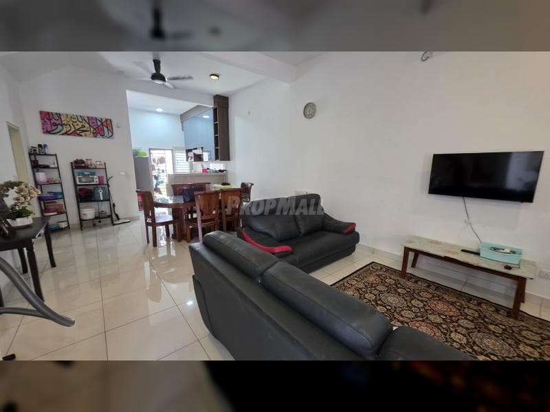2 Storey Terrace FREEHOLD Big Size Shah Alam