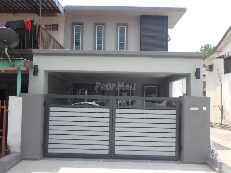 Double Storey Terrace House for Sale Taman Sri Semenyih, Semenyih Renovated