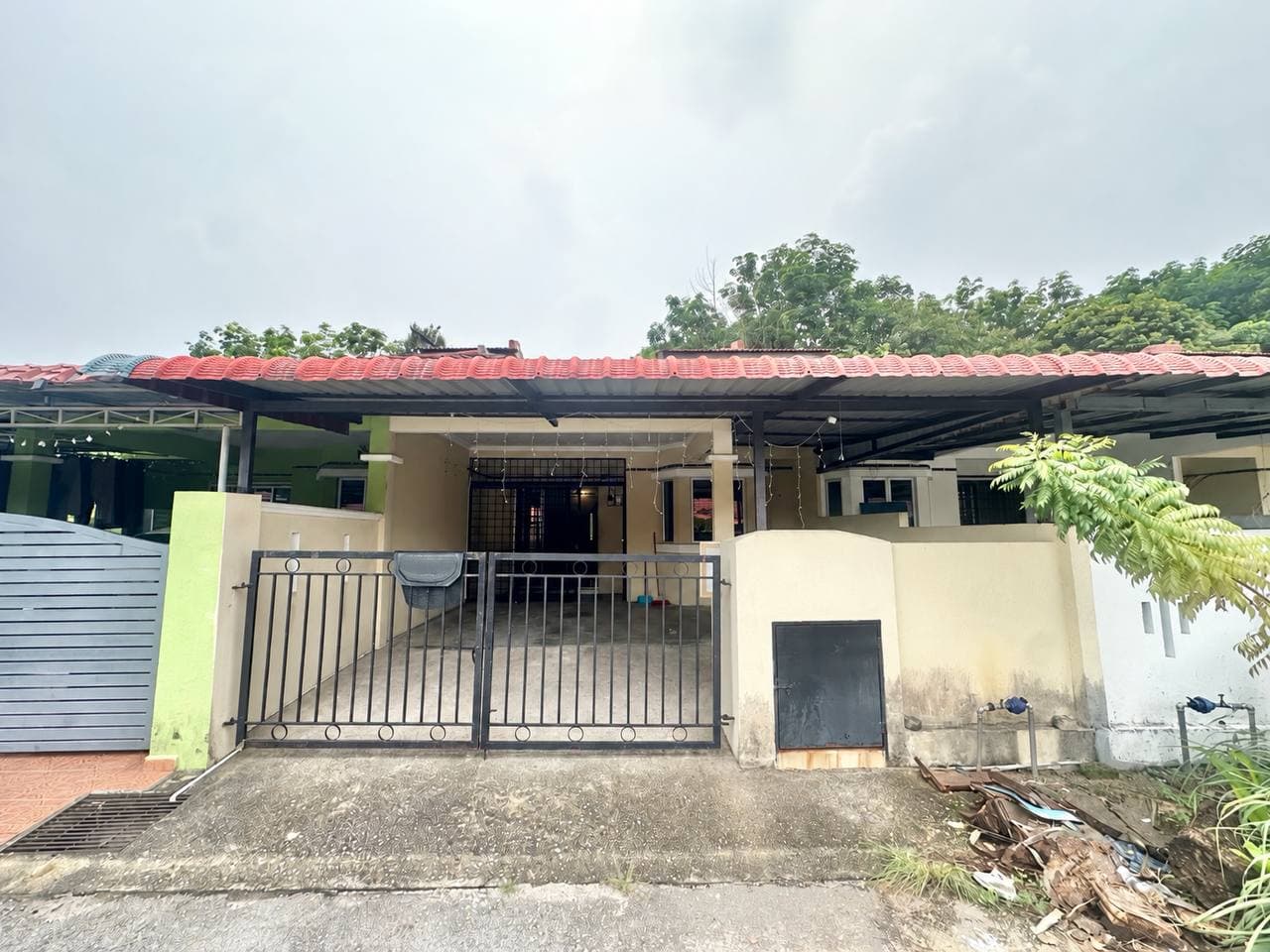 Single Storey Taman Desa Salak Jaya, Salak Tinggi Sepang