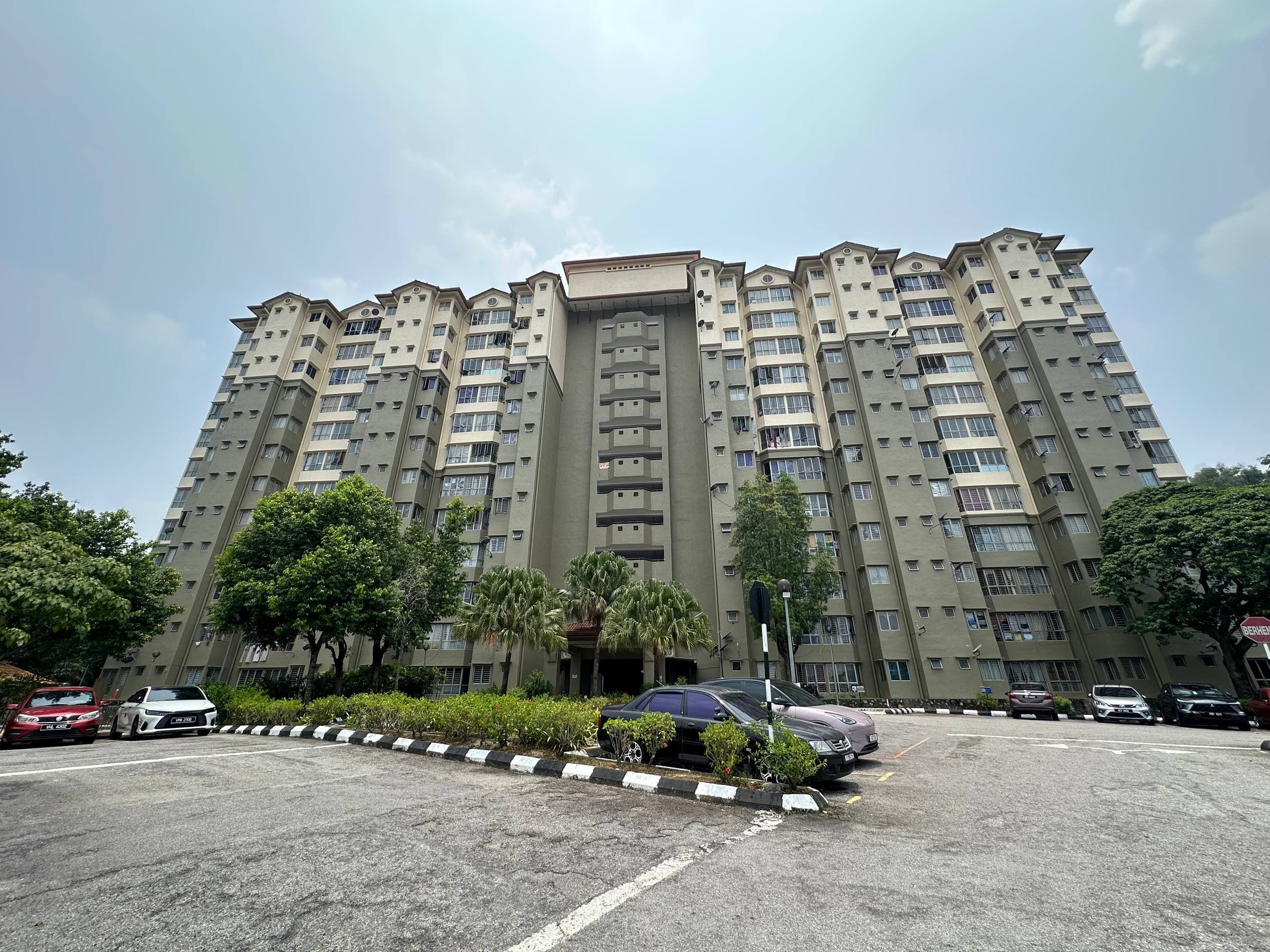 Pangsapuri Merak, Bandar Kinrara - Image 1