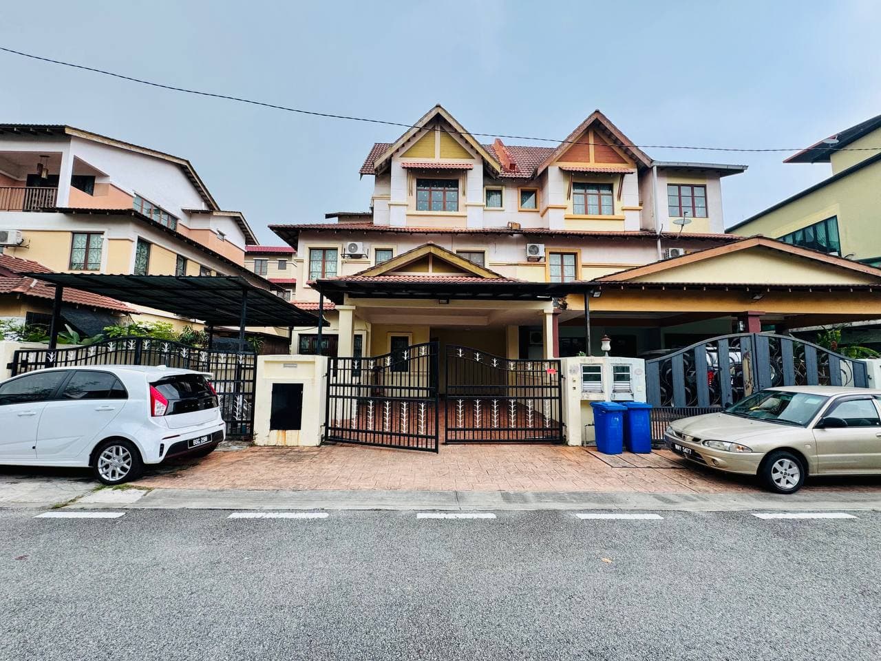 2.5 Storey Semi D Jalan Tarun 2723 Taman Bunga Negara Subang Alam Seksyen 27