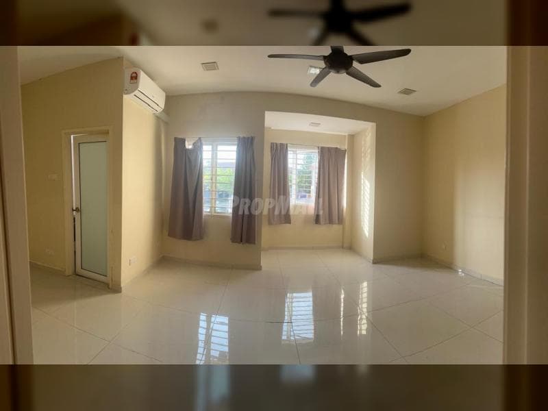 2-Storey Terrace House for Sale at Bandar Puteri 12, Puchong Freehold, Hilltop