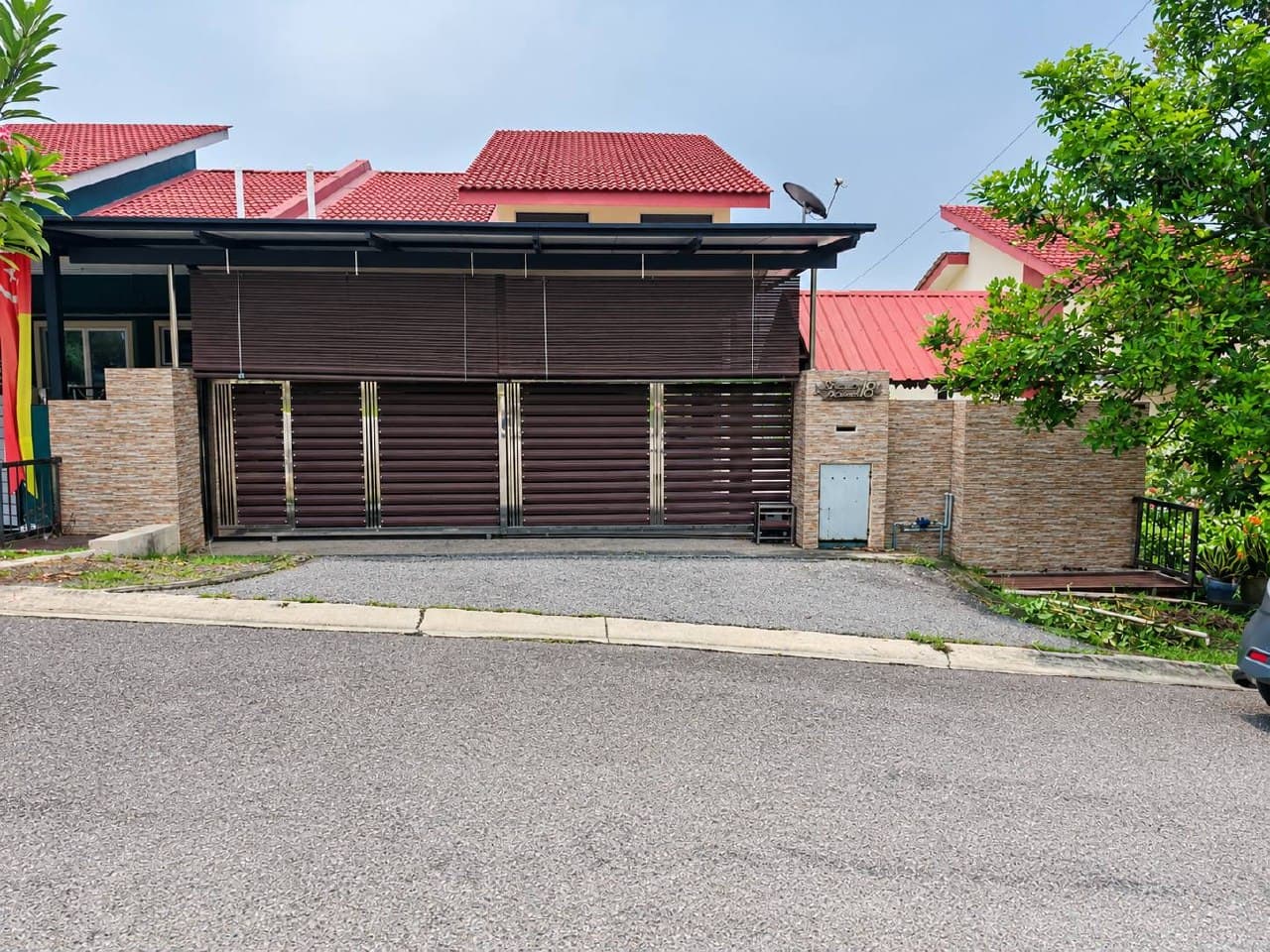 Single Storey SemiD Taman Desa Salak Idaman, Bandar Baru Salak Tinggi - Image 1