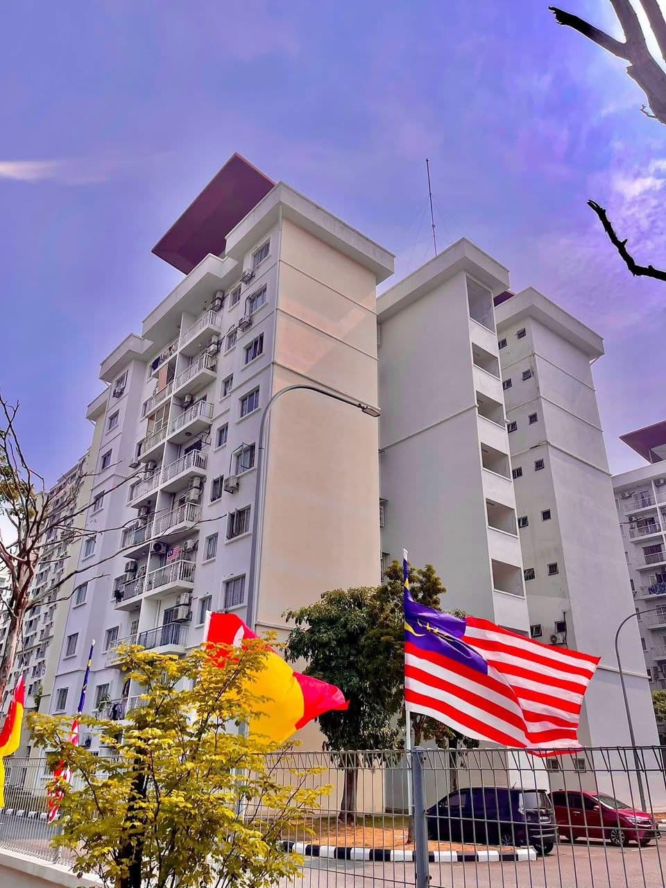 Kristal Heights Apartments, Section 7, Shah Alam