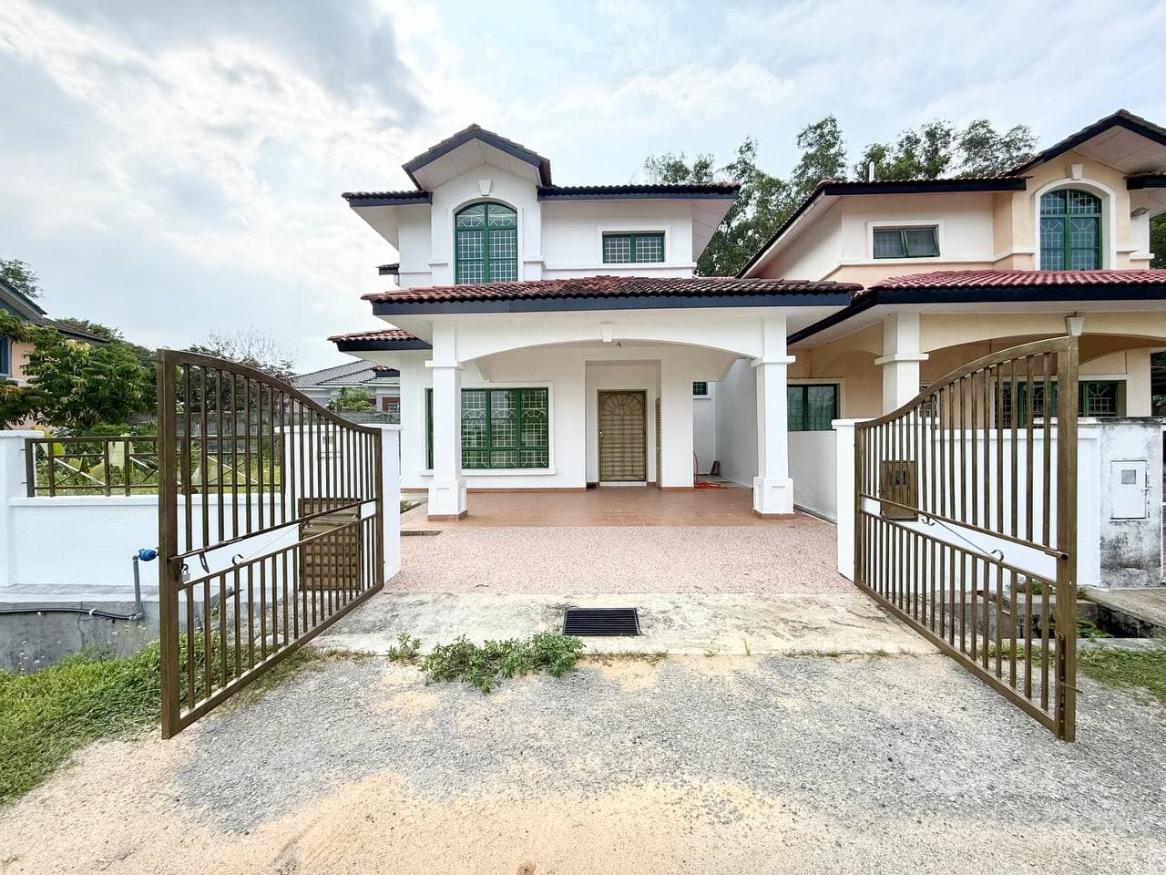 Double Storey Semi-D Fasa 1L Bandar Tasik Kesuma Semenyih Facing Open