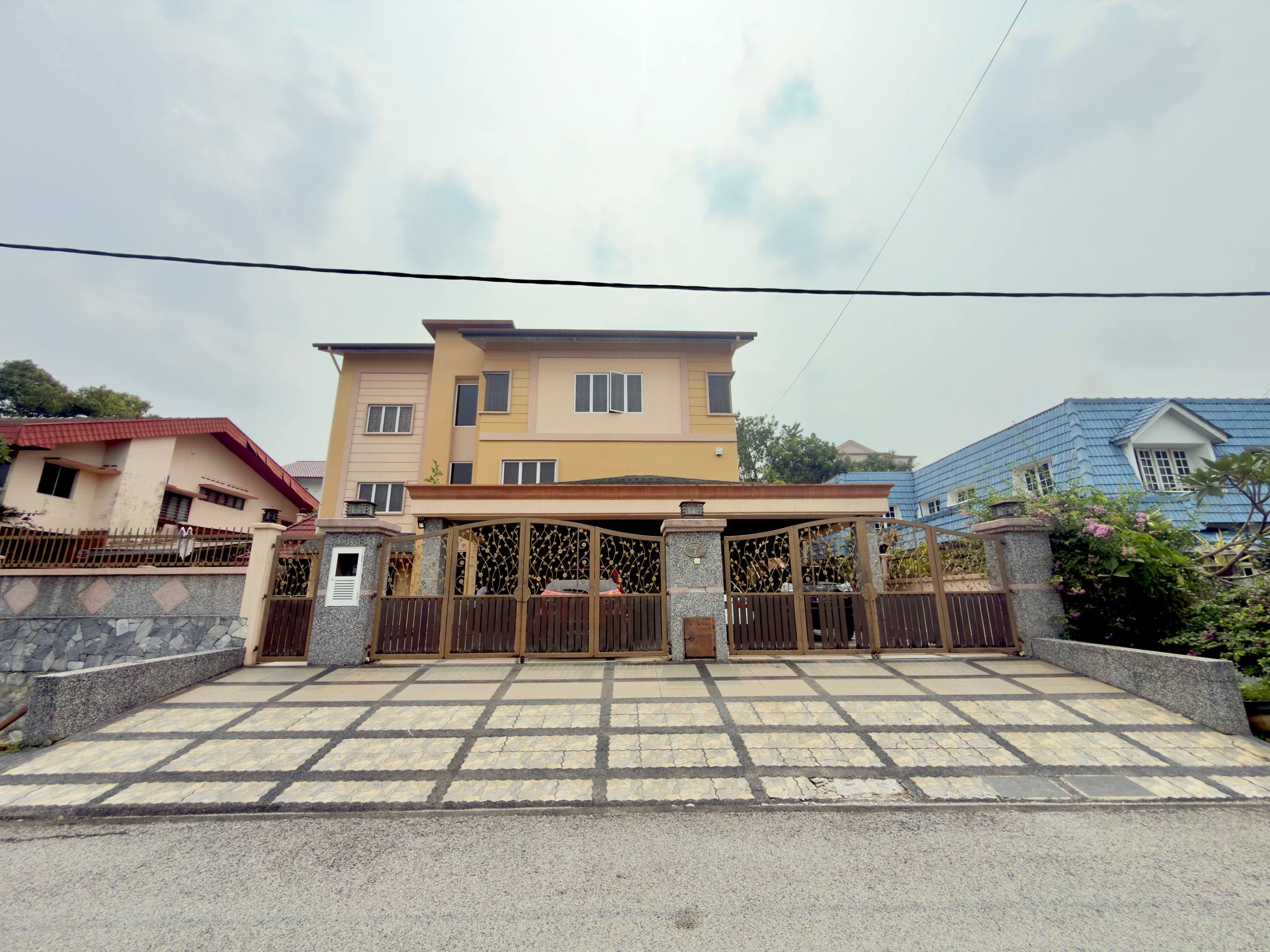 Bungalow 2.5 Storey Seksyen 2, Shah Alam Selangor