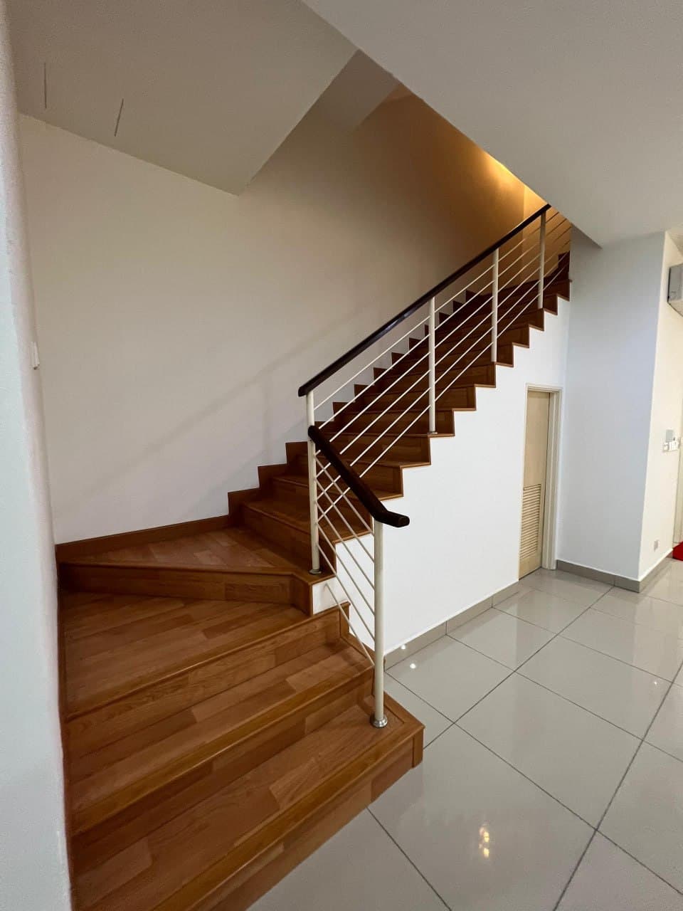 3 Storey Terrace Perdana Residence 2 Batu Caves Selangor - Image 1