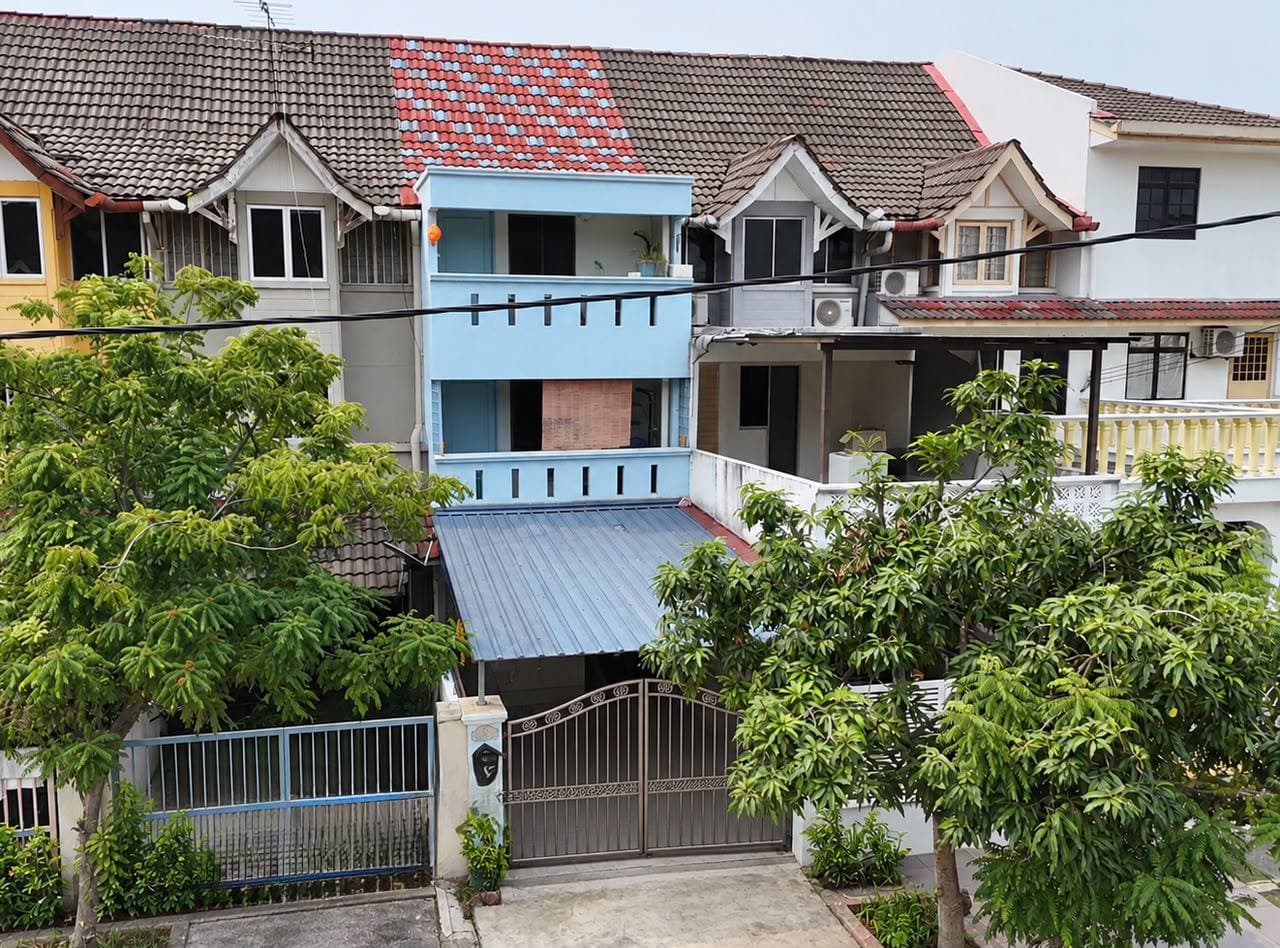Rumah Teres 3 Tingkat Taman Datuk Senu Sentul Kuala Lumpur - Image 1