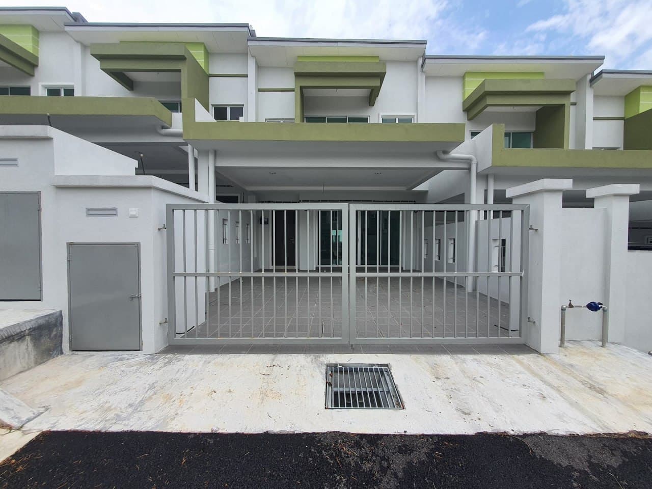 2 Storey Terrace Taman Jenderam Sutera Jenderam Hilir - Image 1