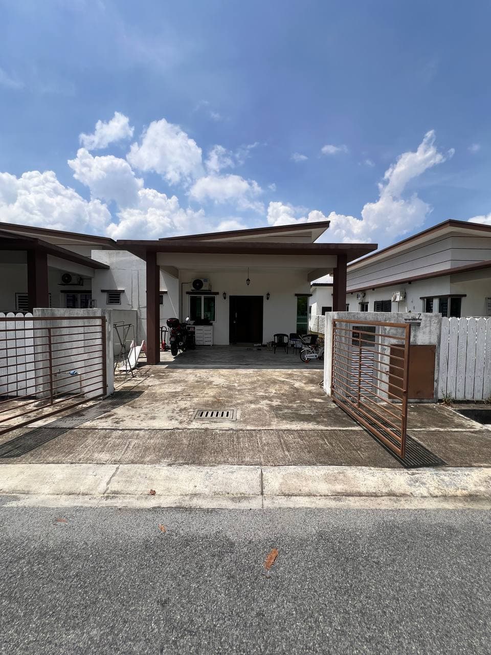 Semi Detached Jenjarom Kuala Langat - Image 1