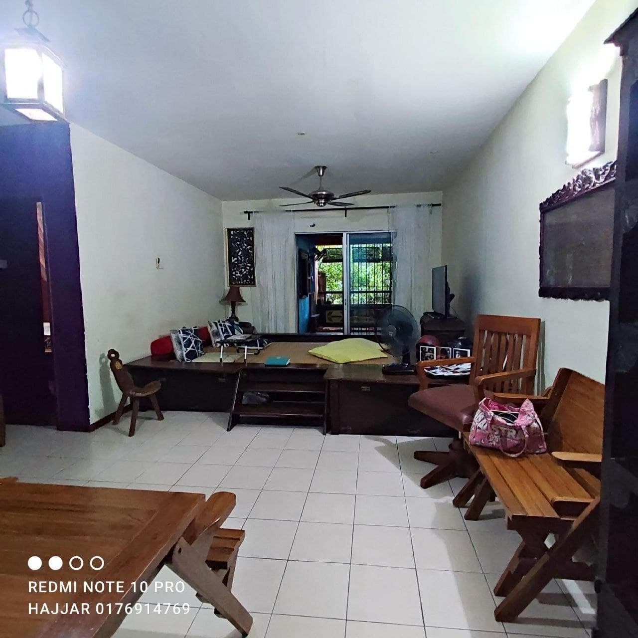 Apartment at Paradesa Tropical, Bandar Sri Damansara - Image 1