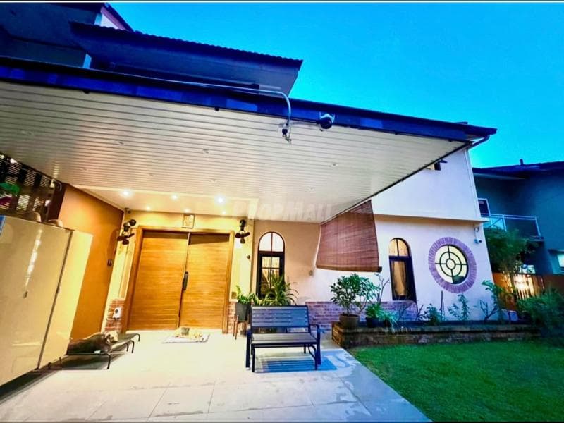 Beautifully Renovated Fully Furnished with Attic Rooftop 2-Storey Semi-D, Cheras - Image 1