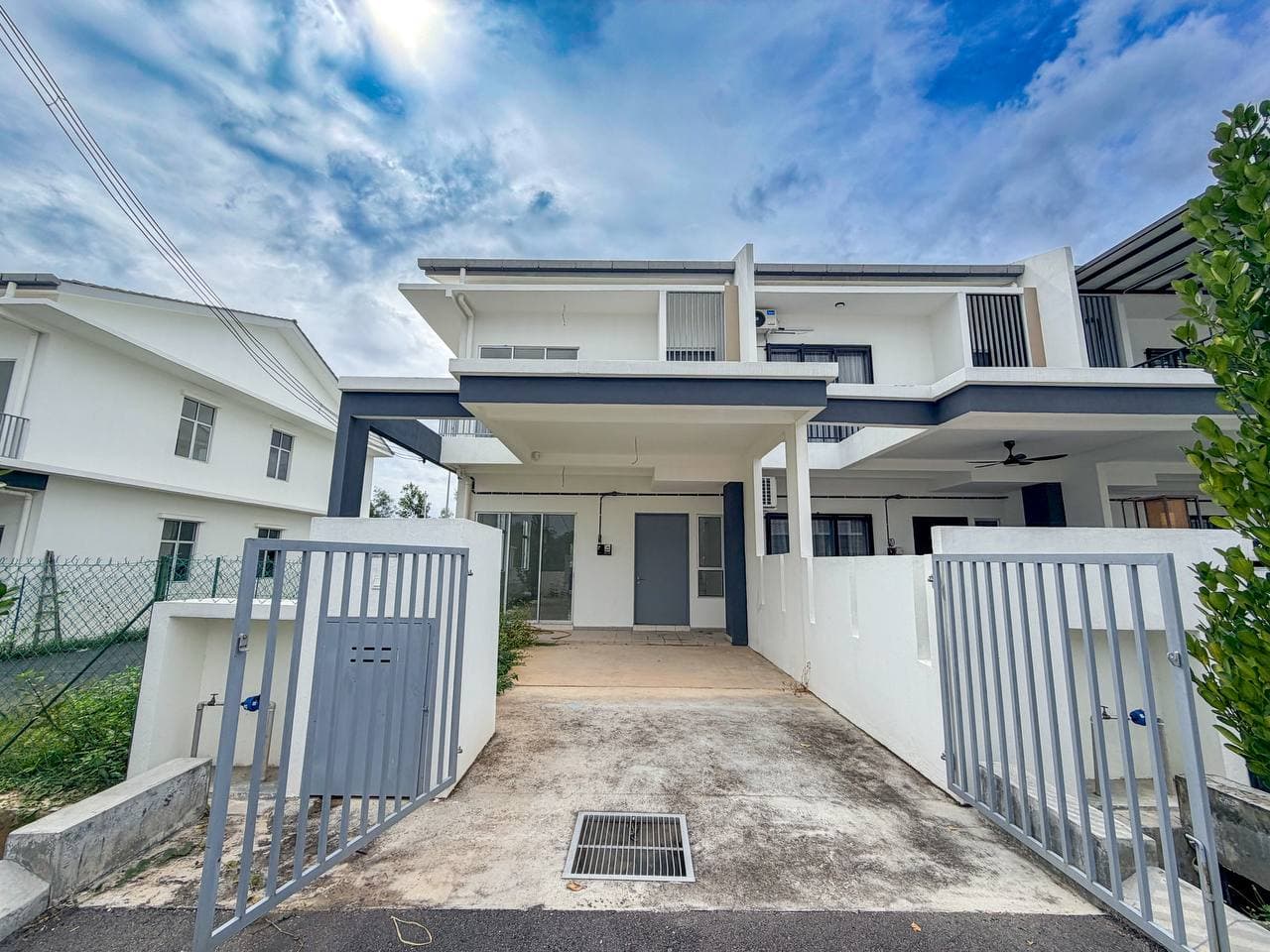 Double Storey Terrace End Lot Taman Meranti Putra Puchong - Image 1