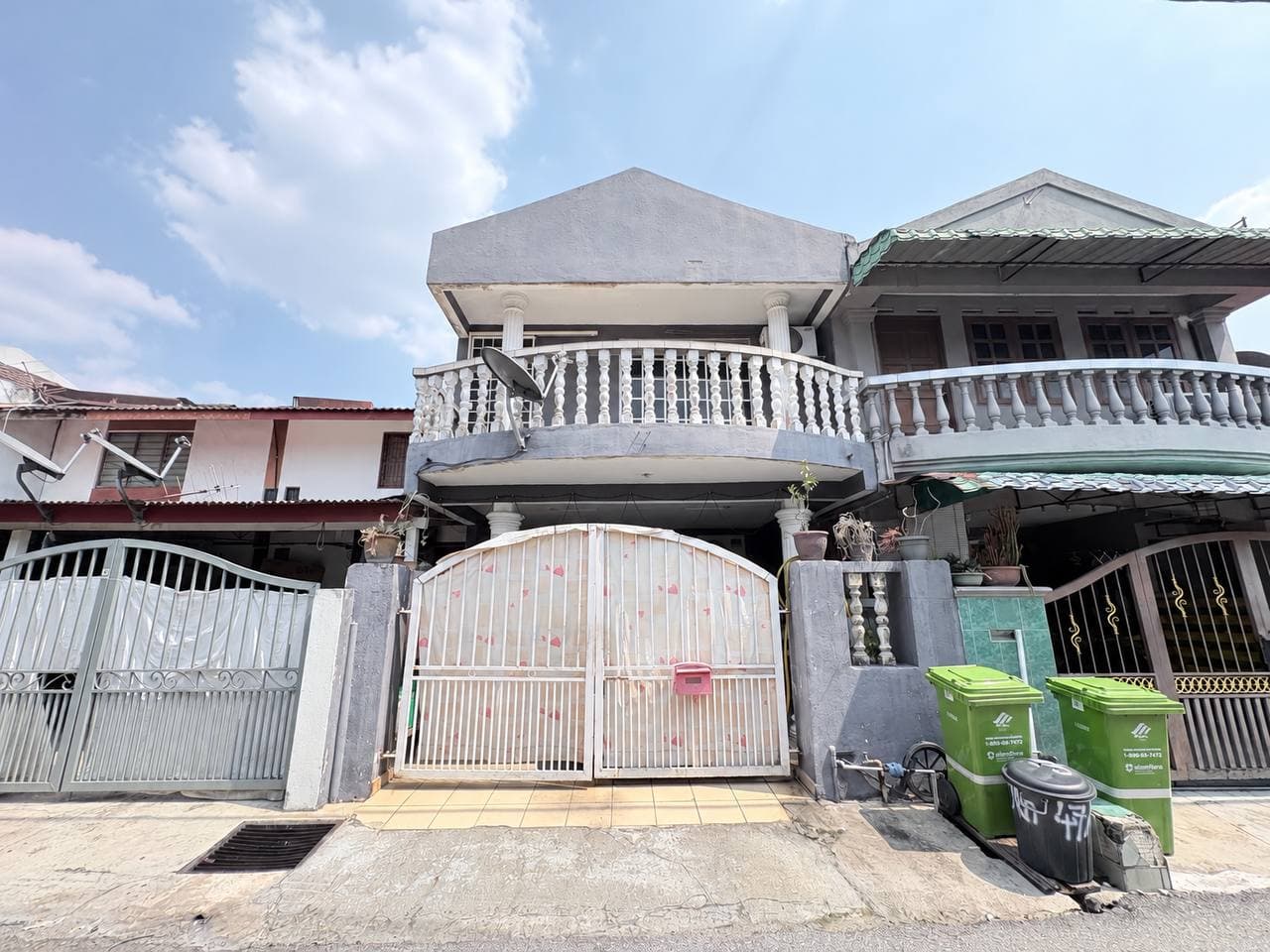 Double Storey Terrace House, Taman Koperasi Polis Fasa 2, Batu Caves - Image 1