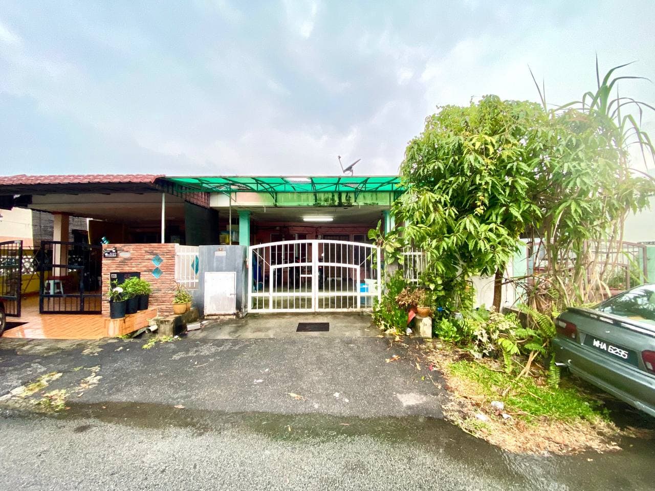 Single Storey Terrace House Taman Pelangi Semenyih Fasa 1 - Image 1