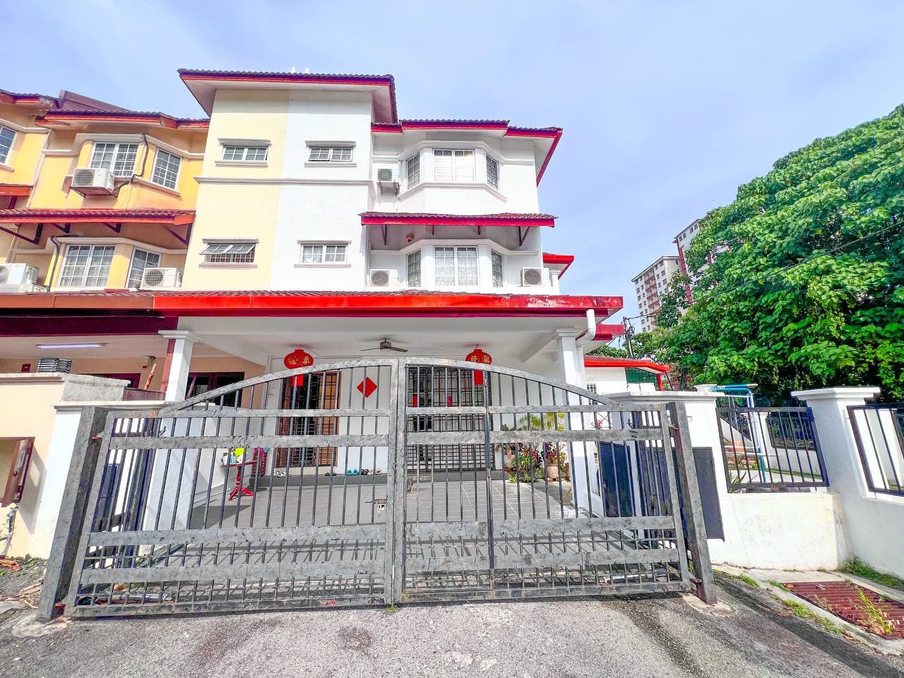 Below Market Corner Lot 25 Storey Taman Minang Ria 2 Cheras Selangor - Image 1