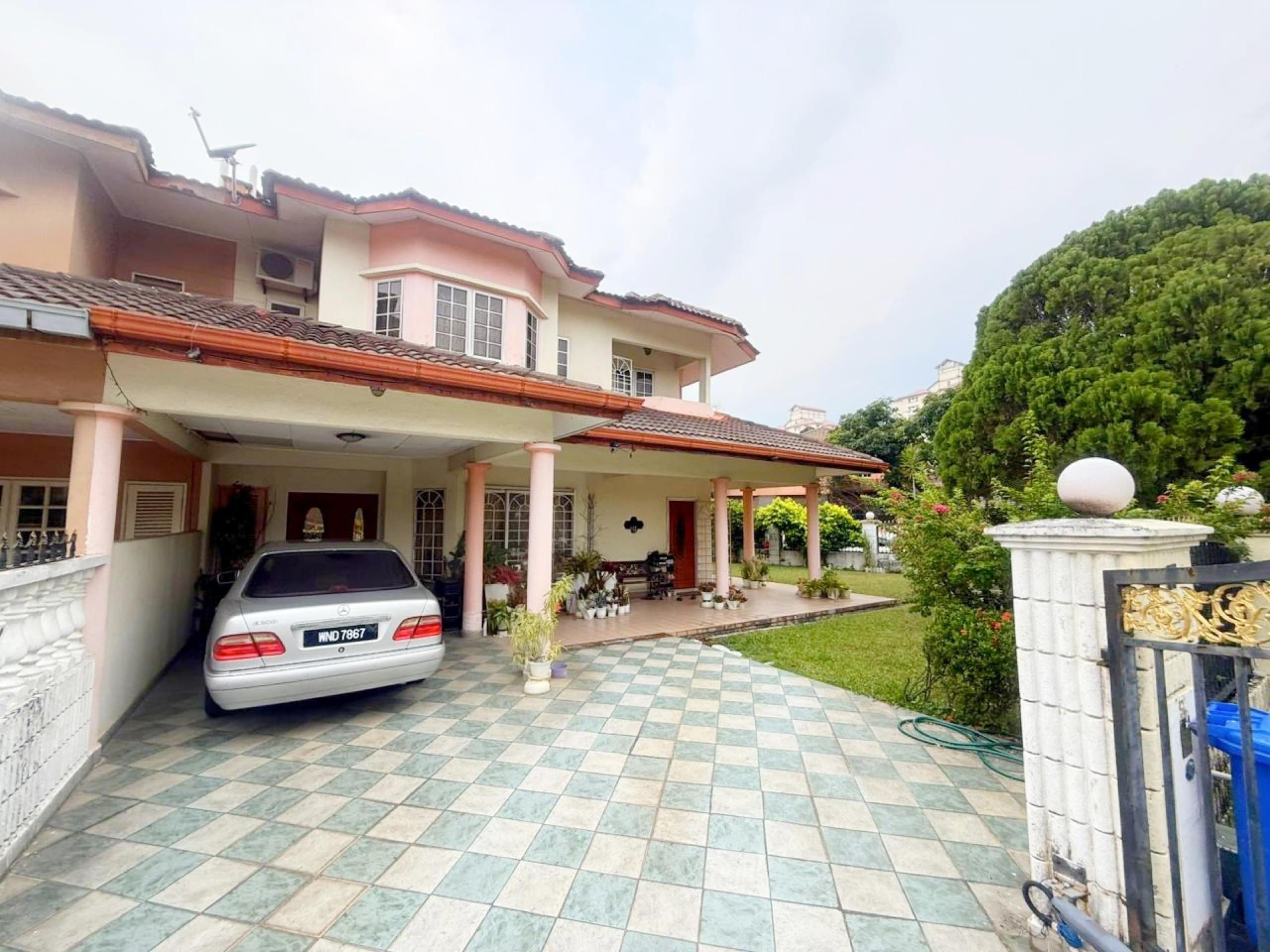 Corner Lot 2 Storey Seksyen 7 Shah Alam - Image 1