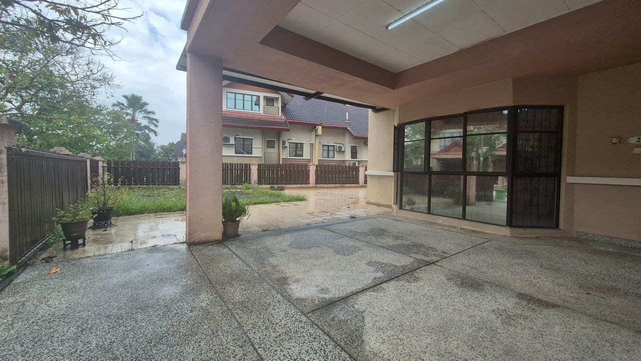 2.5 Storey Endlot Terrace Presint 16 Putrajaya - Image 1