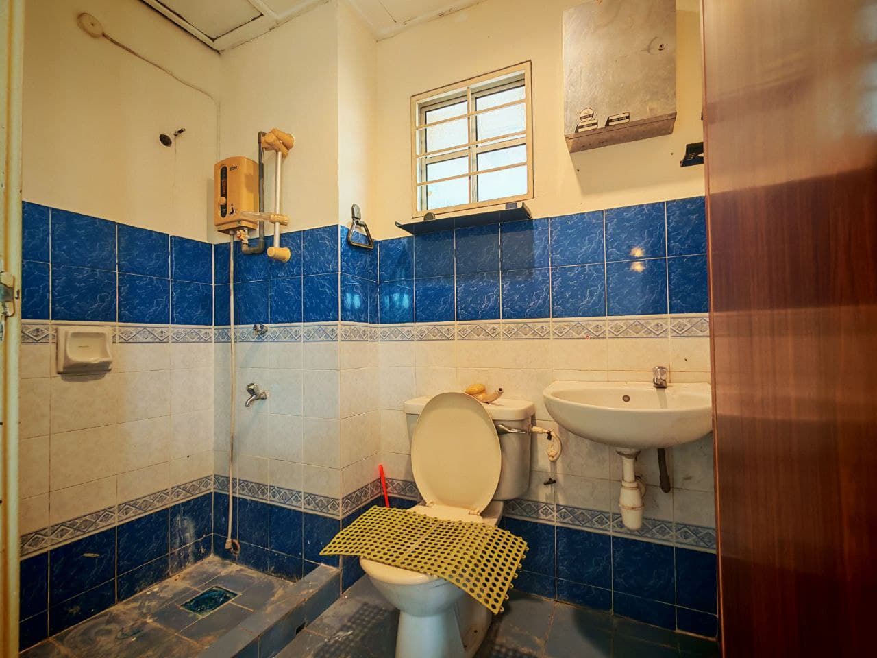 Double Storey Terrace House BK5 Bandar Kinrara - Image 1