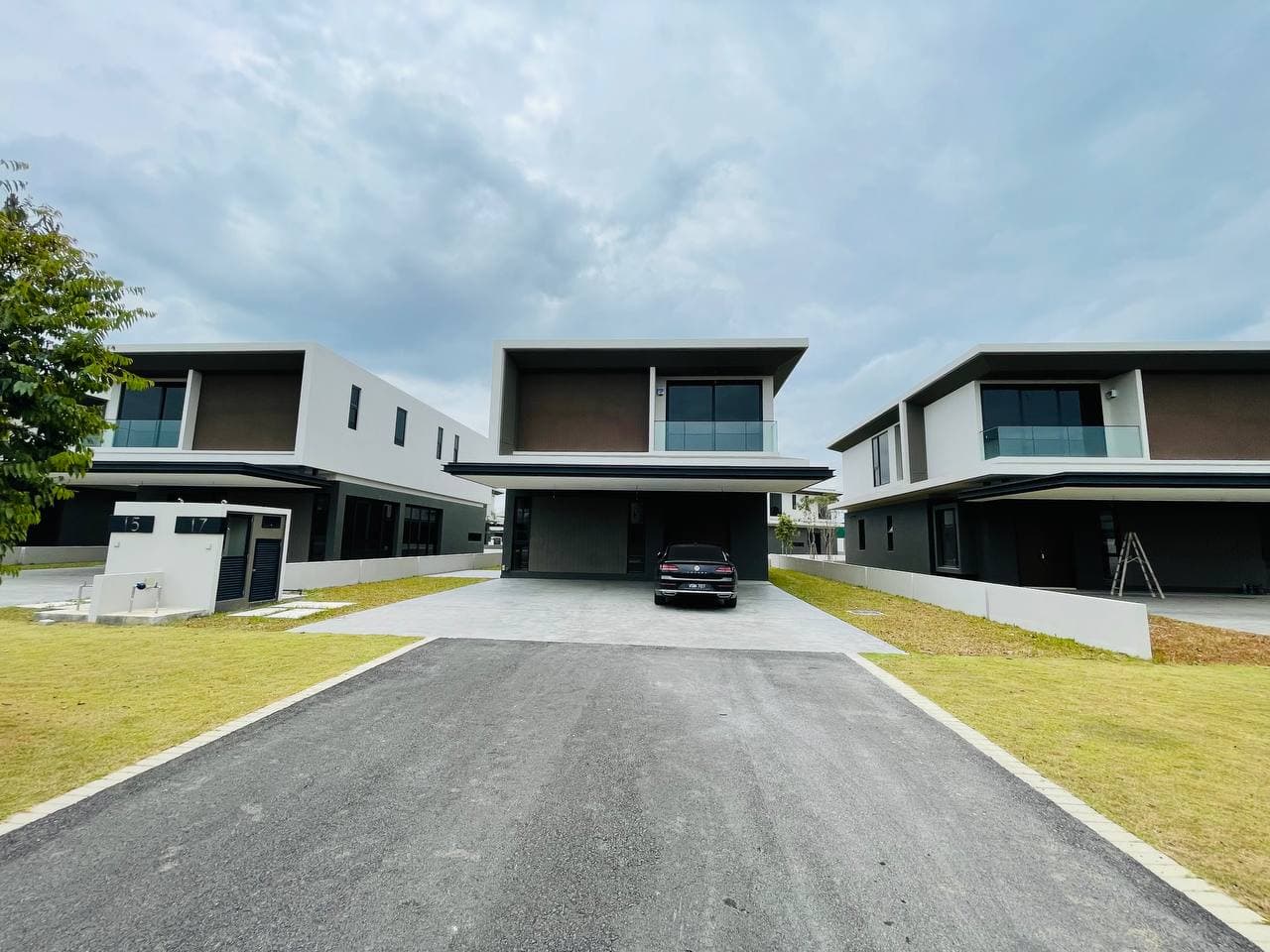 Exclusive 2 Storey Waterfront Bungalow The Waterlily Gamuda Cove Cyberjaya - Image 1