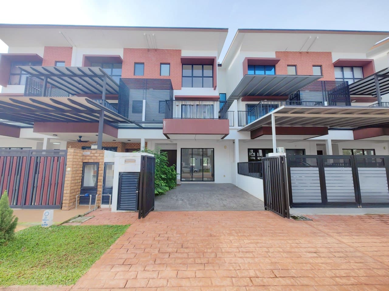 BRAND NEW 3 Storey Terrace House Myra Meranti Puchong - Image 1