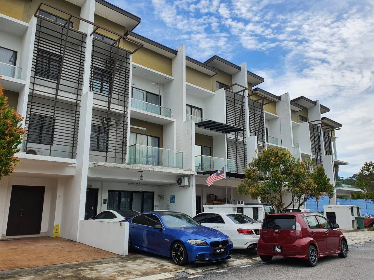 3 Storey Superlink Anggun 3 Emerald Rawang - Image 1