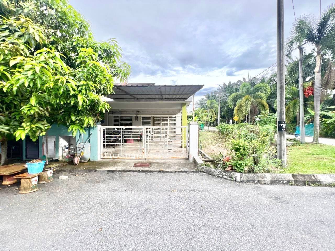Corner Single Storey Taman Amanah Jenjarom - Image 1