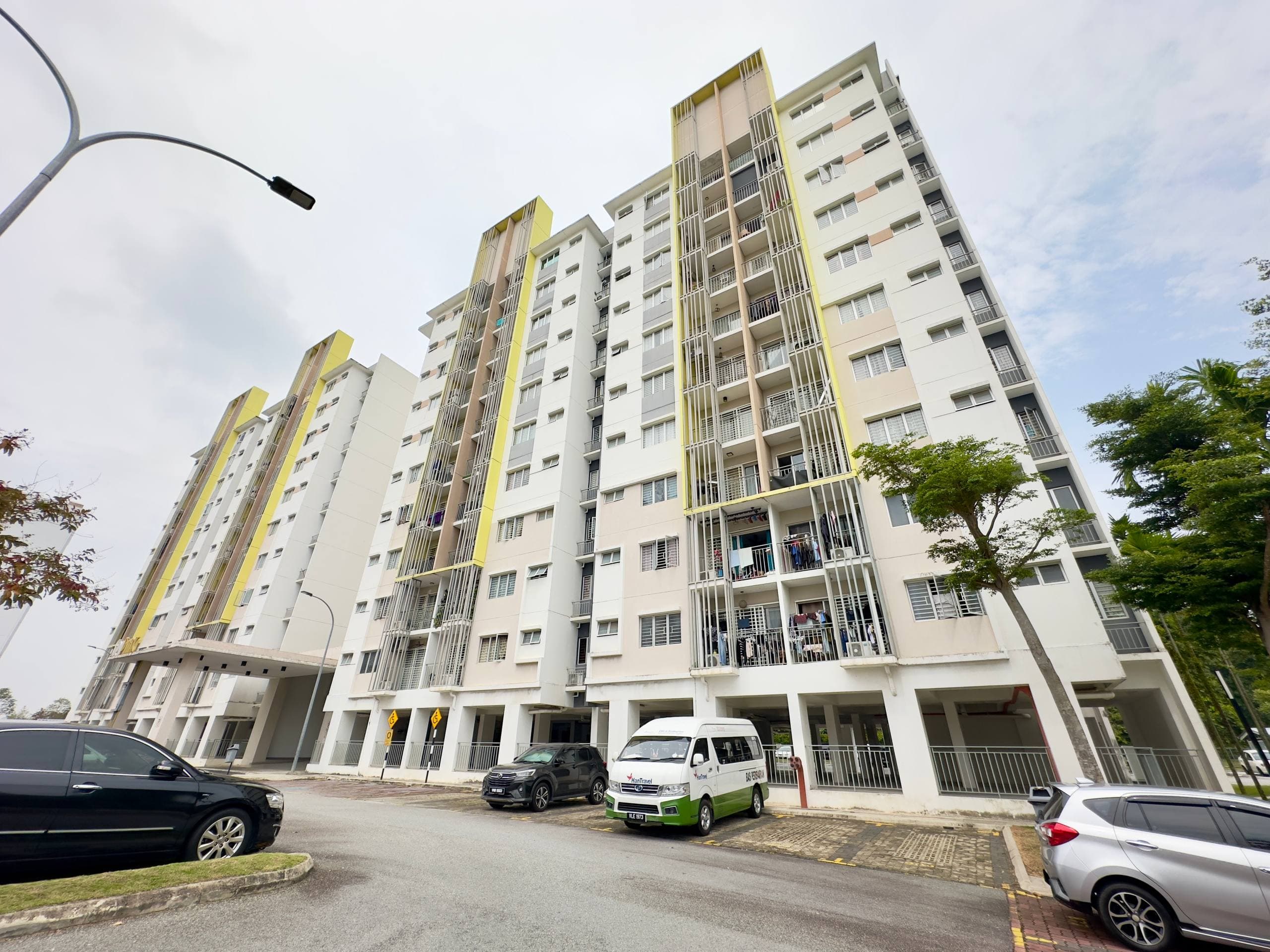 Pangsapuri Seri Pinang Setia Alam - Image 1