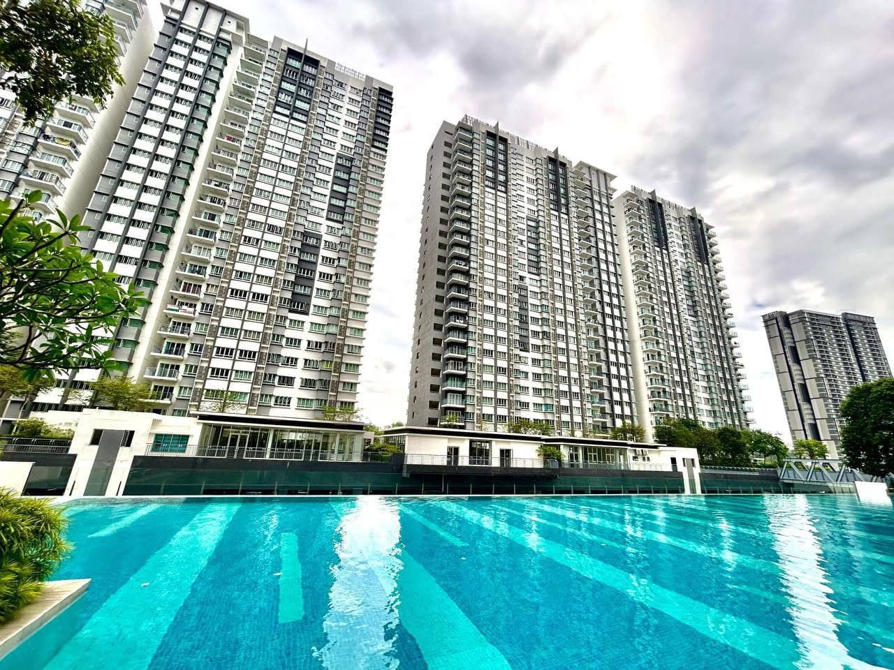Savanna Executive Suite Southville City Bangi - Image 1