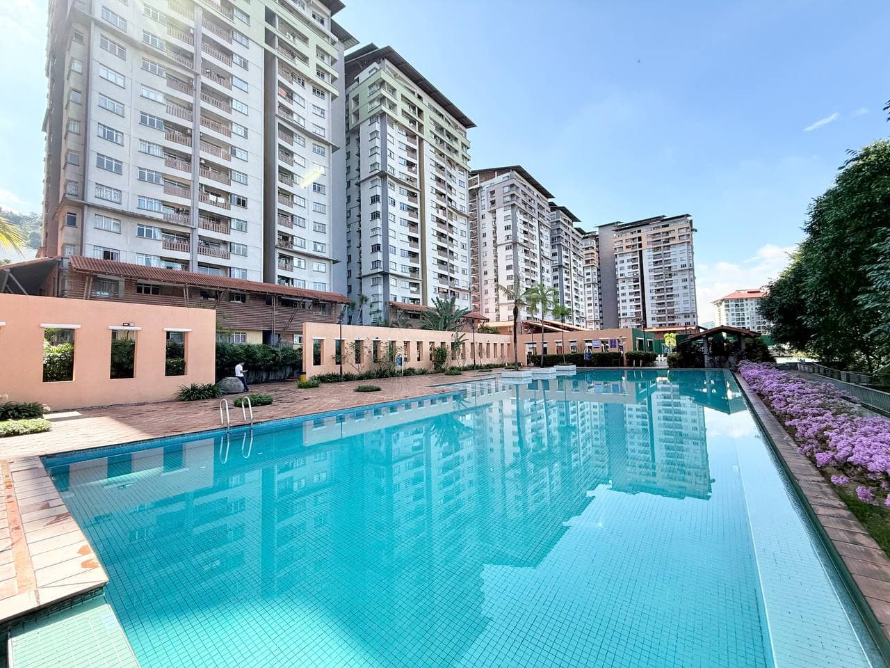 Perdana Exclusive Condo, Damansara Perdana - Image 1