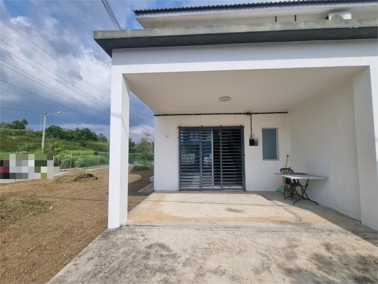 Corner Lot Freehold Teres 2 Tingkat Sari Alamanda, Rawang - Image 1
