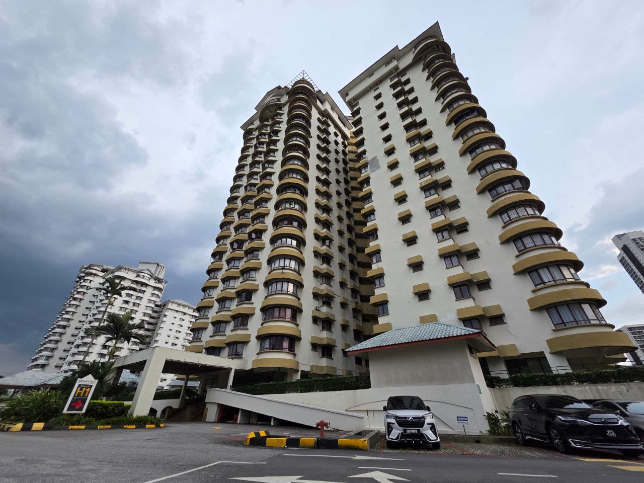 Menara Polo Condominium, Desa Pandan, Kuala Lumpur - Image 1
